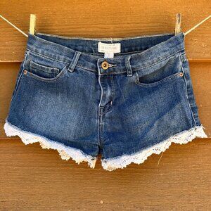 Forever 21 Girls Lace Trim Denim Jean Shorts Size M